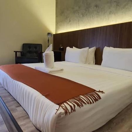 Vista Hotel Тавау Екстериор снимка