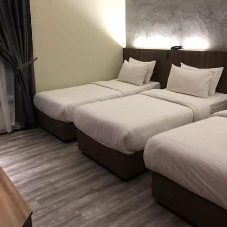 Vista Hotel Тавау Екстериор снимка