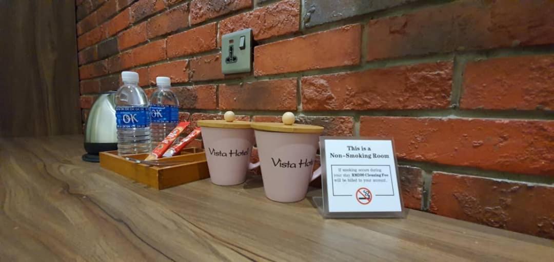 Vista Hotel Тавау Екстериор снимка