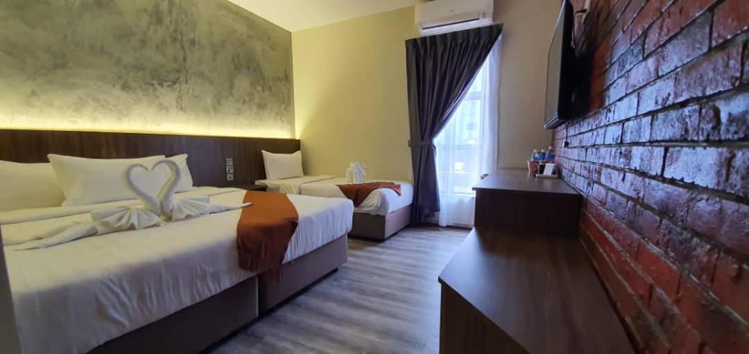 Vista Hotel Тавау Екстериор снимка
