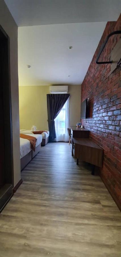 Vista Hotel Тавау Екстериор снимка