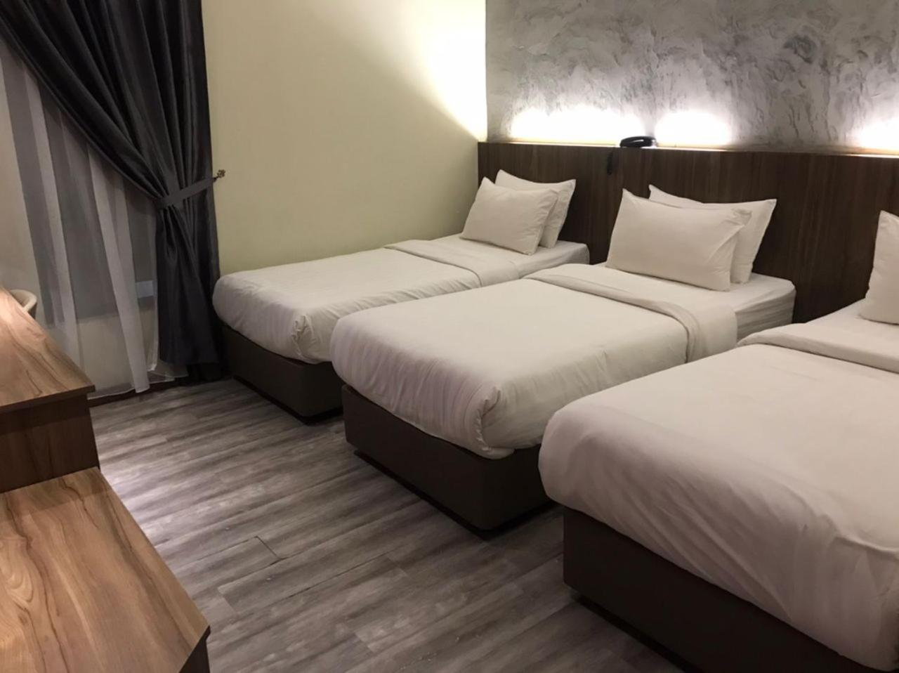 Vista Hotel Тавау Екстериор снимка